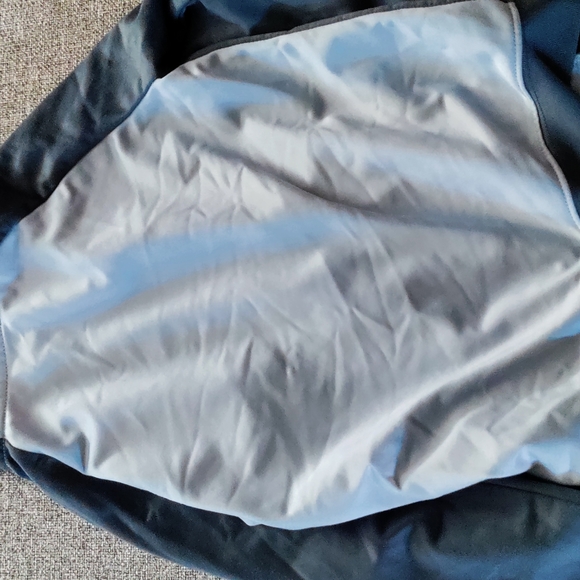 Bundle of 3 Jordan, Adidas, Nike boys zipper jackets size 4-5 - Picture 2 of 13